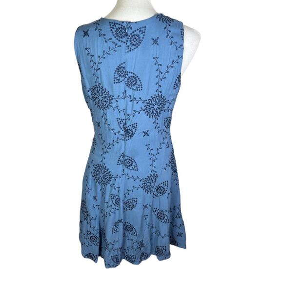 Beige by eci Blue Eyelet Floral Embroidered Fit and Flare Midi Sundress Size 12 - Picture 3 of 8